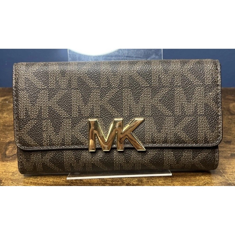Michael Kors Fulton Carryall Wallet Brown/Gold Logo Monogram Signature